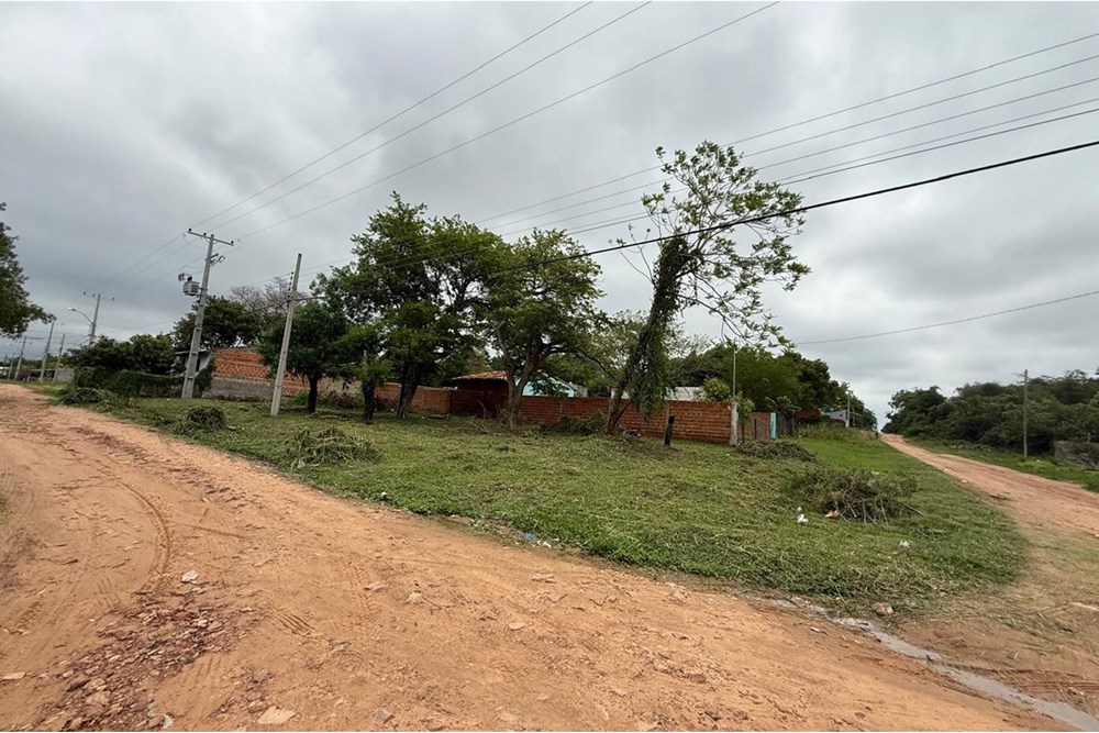 Terreno en venta en El Peñón, Limpio — foto 3