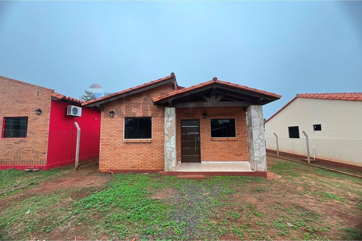Casa — 2 dorm. — Julián Augusto Saldivar — 1/5