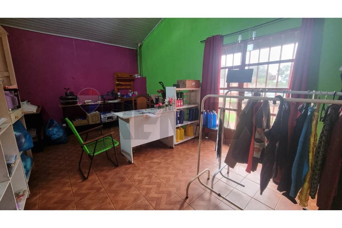 Casa — 2 dorm. — Hernandarias — 3/5