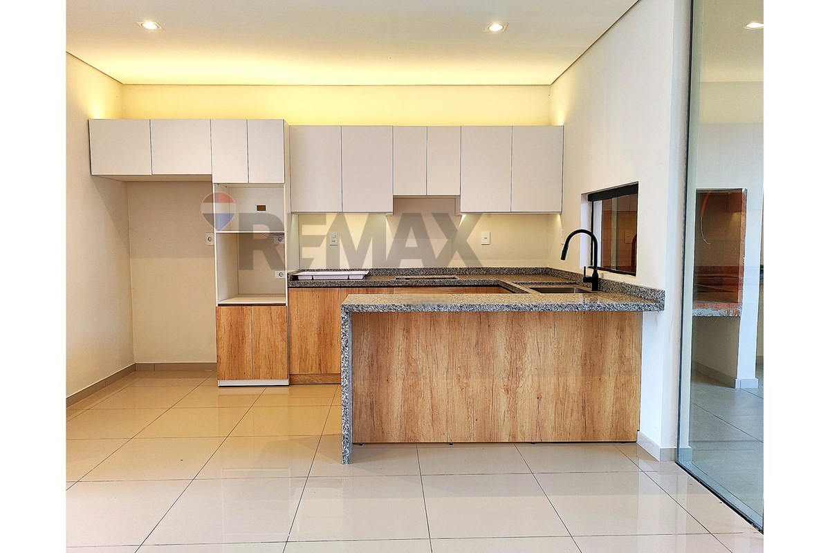 Duplex — 3 dorm. — Limpio — 5/5