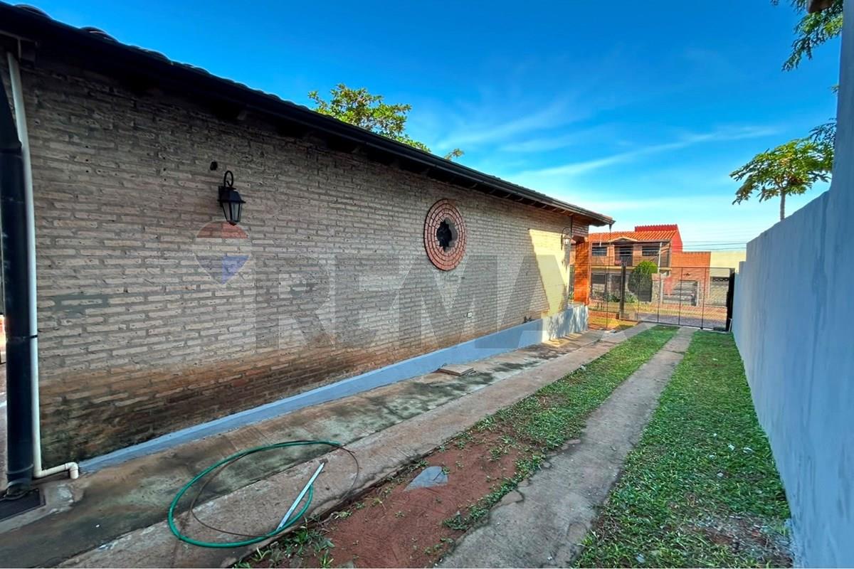 Casa — 2 dorm. — Capilla del Monte — 3/5