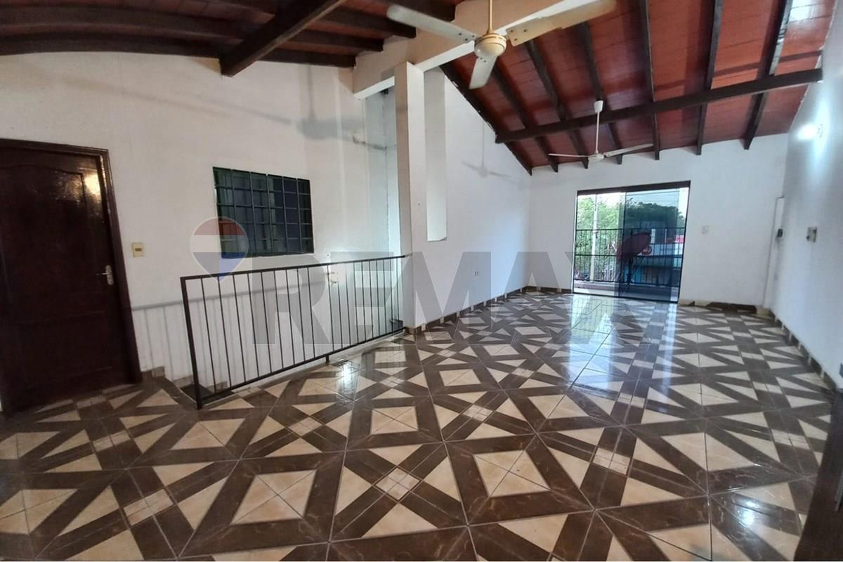 Casa — 4 dorm. — San Lorenzo — 3/5