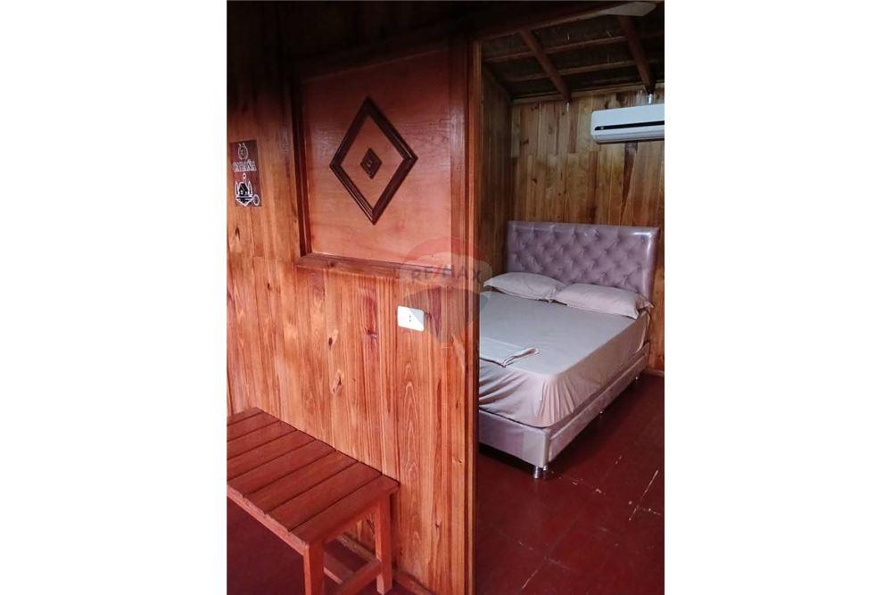 Casa — 7 dorm. — Itá — 3/5