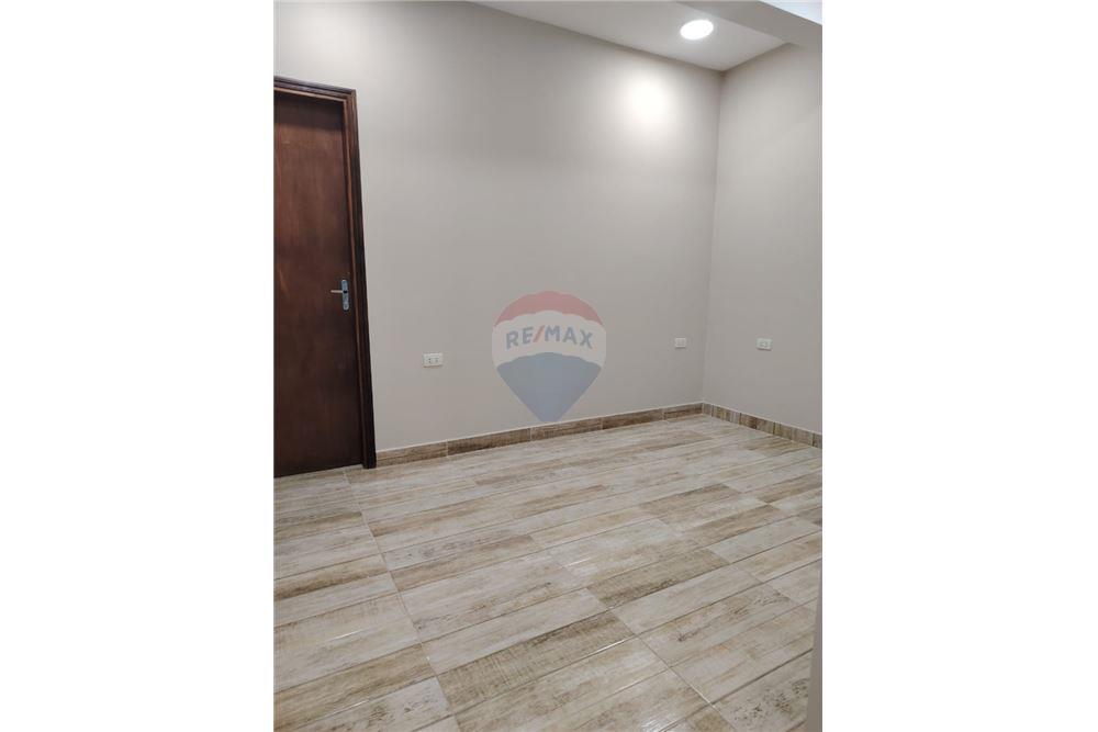 Departamento — 1 dorm. — San Lorenzo — 5/5
