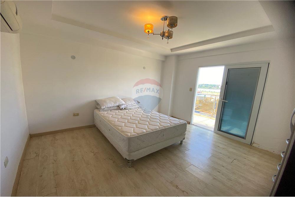Departamento — 3 dorm. — Encarnación — 4/5