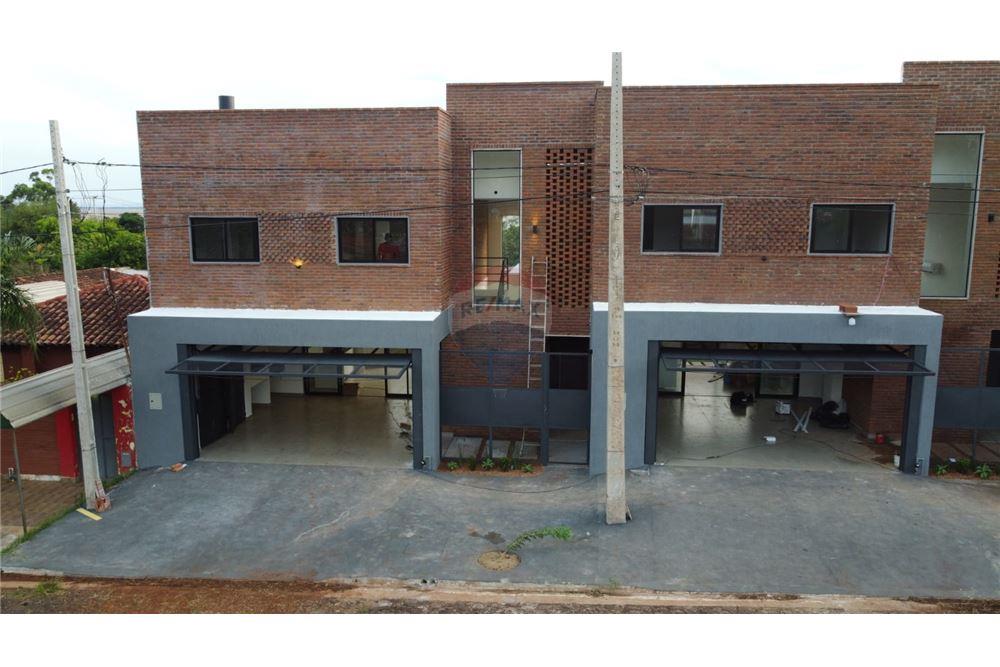 Duplex — 3 dorm. — Encarnación — 4/5