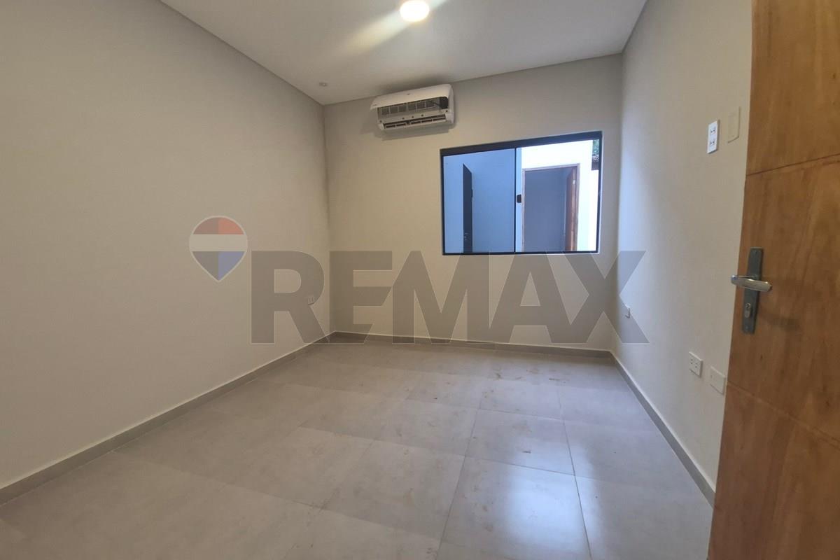 Casa — 4 dorm. — Maramburé — 4/5