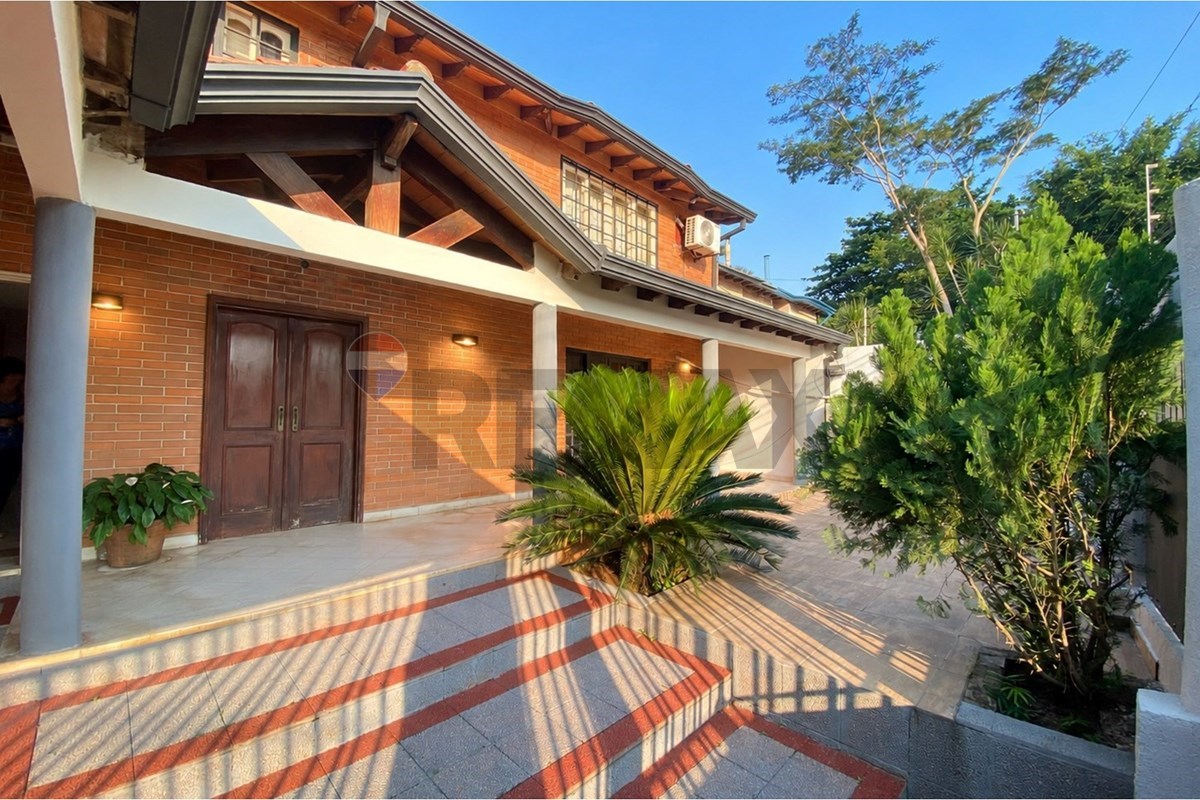 Casa familiar en Lambaré, foto 1