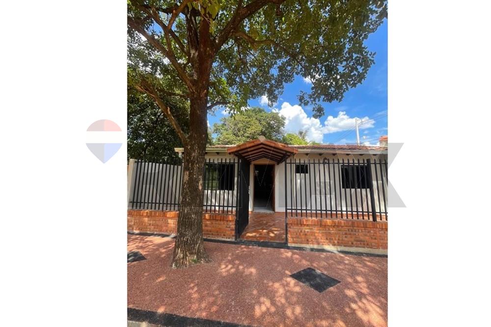 Casa — 2 dorm. — Capiata — 1/5