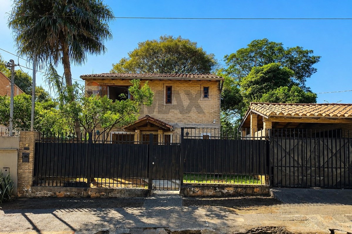 Casa — 3 dorm. — Pa`i Ñu — 1/5