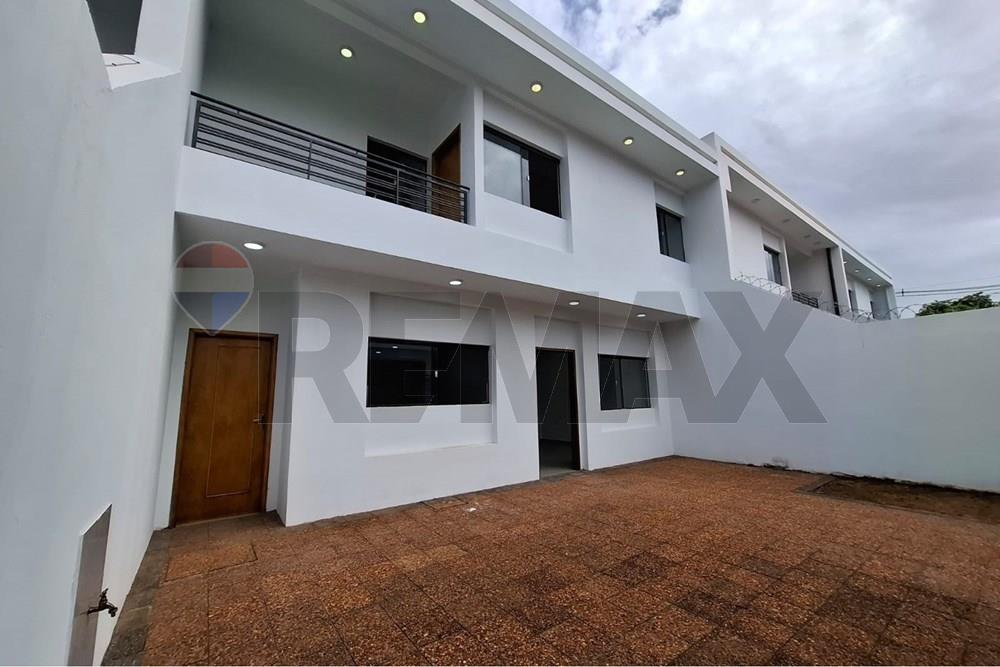 Duplex — 3 dorm. — Las Mercedes — 2/5