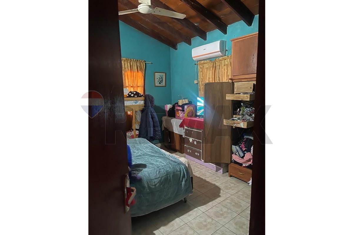 Casa — 2 dorm. — Colón — 5/5
