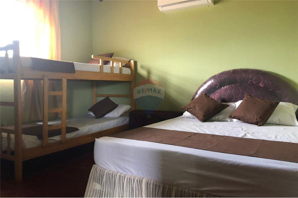 Casa — 3 dorm. — Encarnación — 5/5