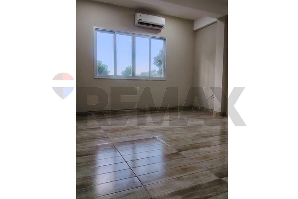 Departamento — 1 dorm. — Capiata — 2/5