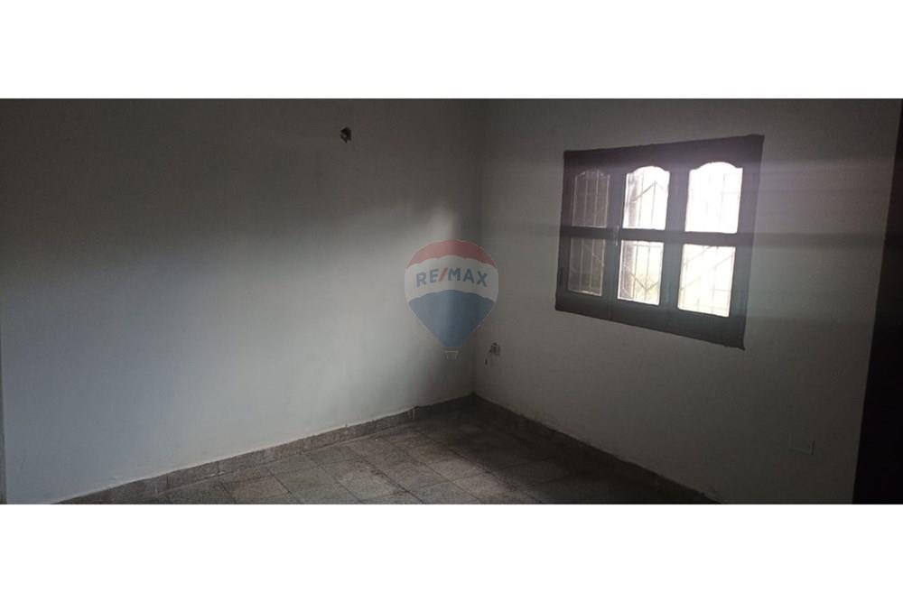 Casa — 2 dorm. — San Lorenzo — 4/5