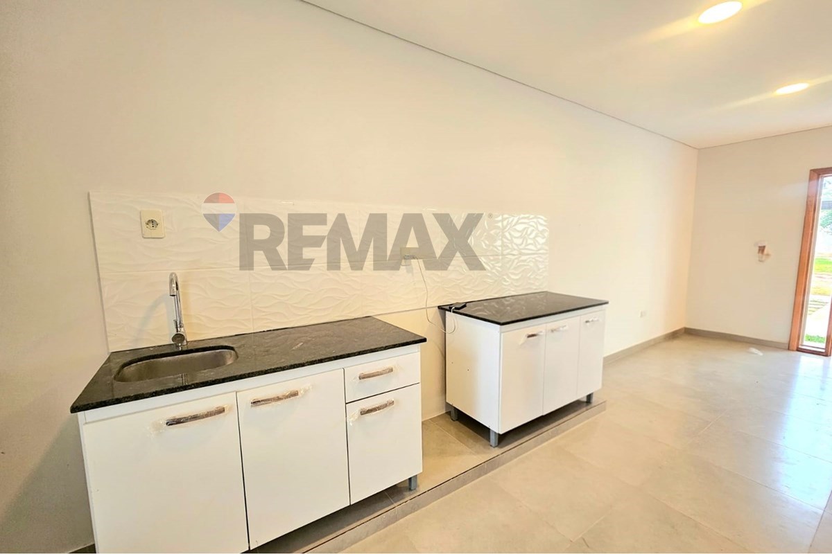 Duplex — 2 dorm. — Luque — 5/5