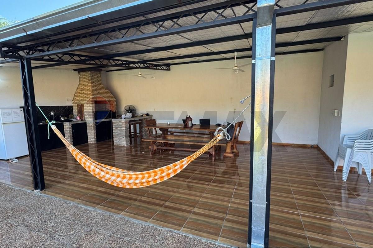Casa — 1 dorm. — Itauguá — 4/5