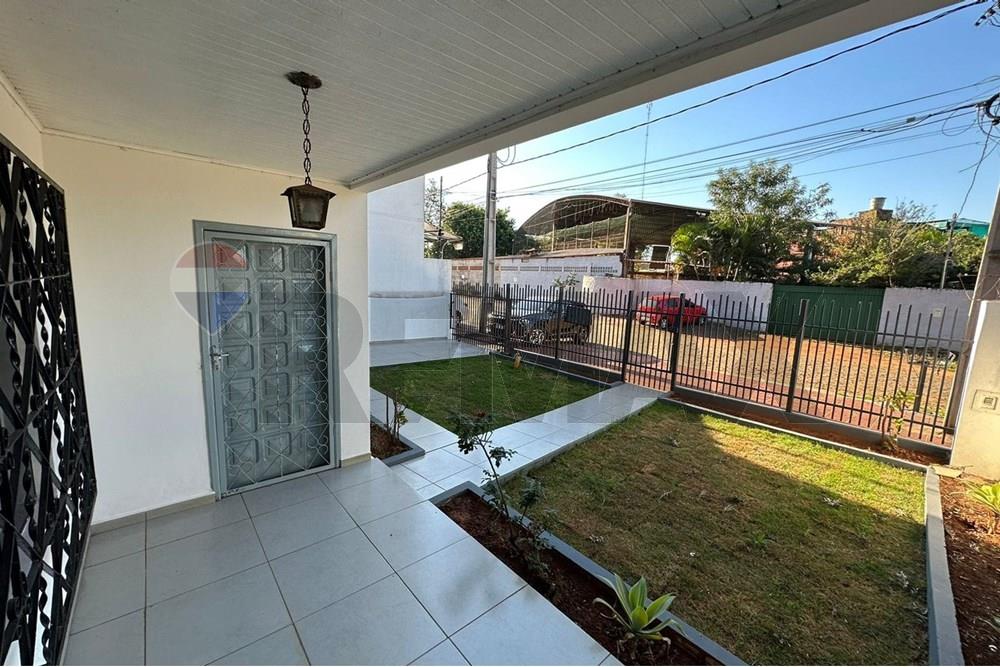 Casa — 6 dorm. — Bernardino Caballero — 3/5