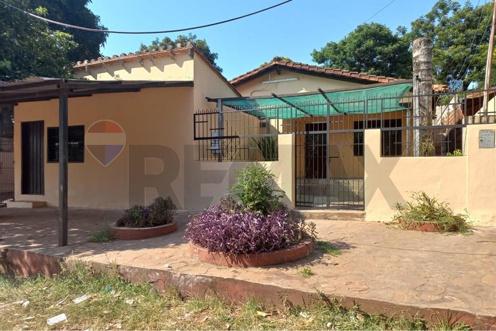 Casa — 4 dorm. — Ñemby — 1/5