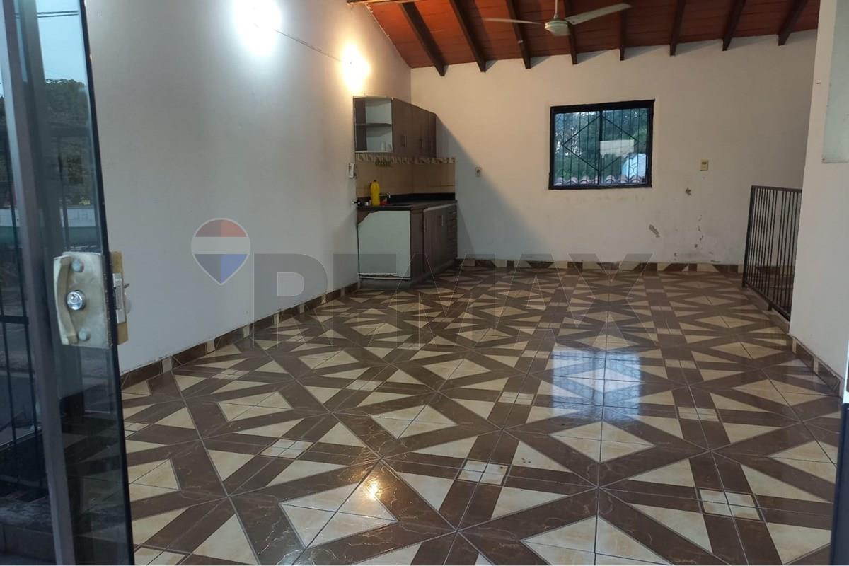 Casa — 4 dorm. — San Lorenzo — 2/5