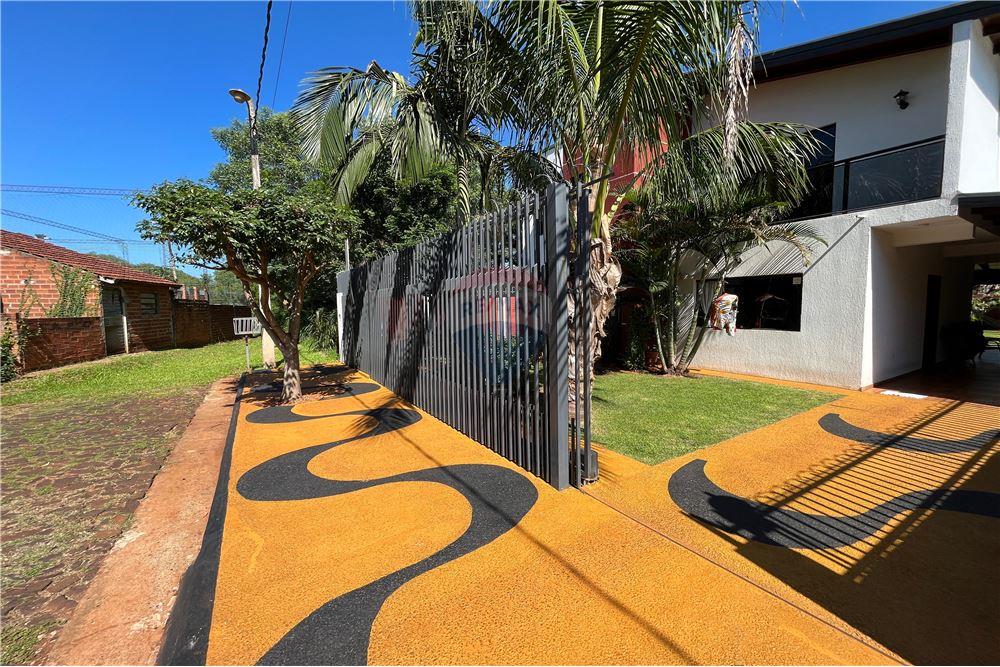 Casa — 3 dorm. — Cambyretá — 3/5
