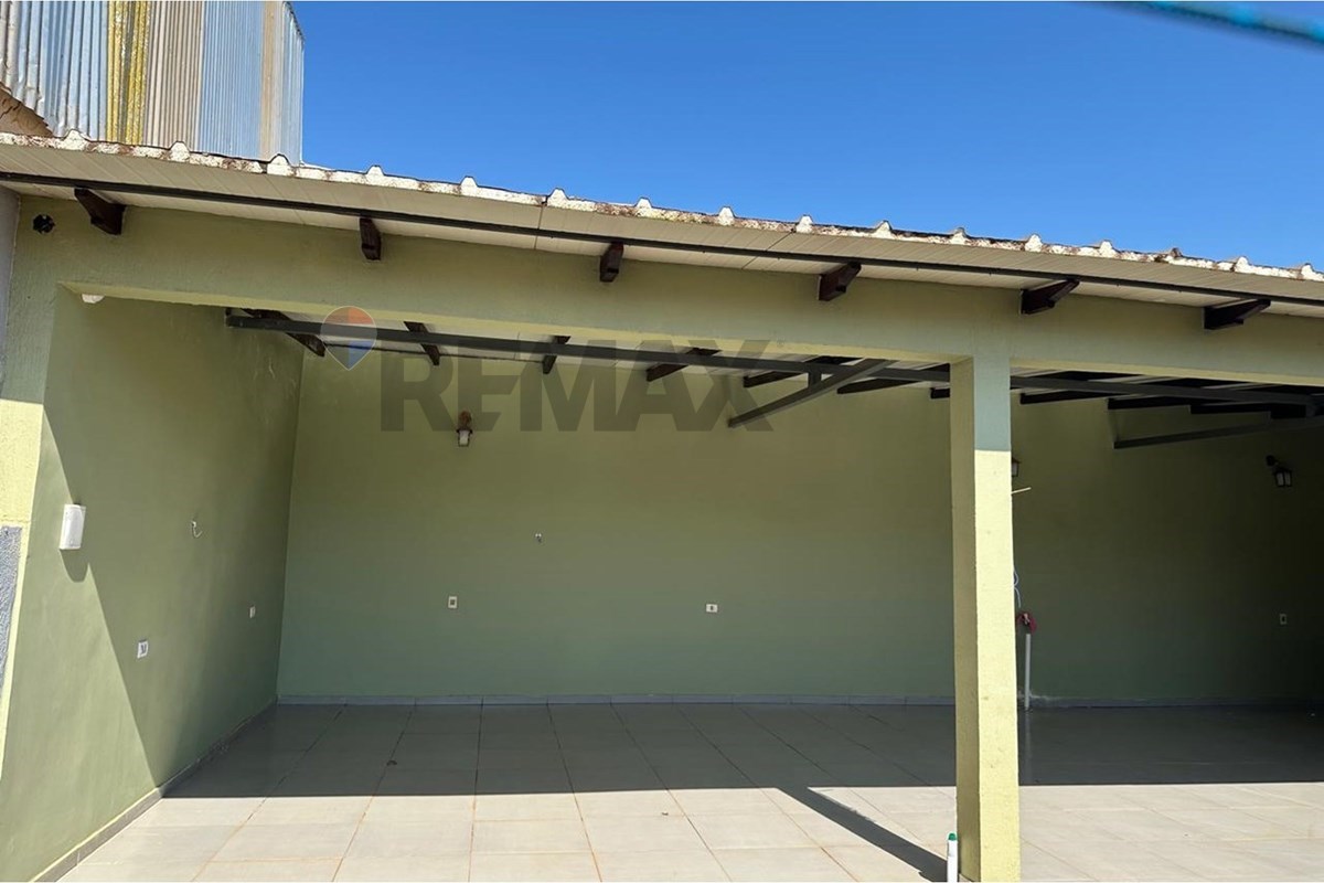 Casa — 3 dorm. — Minga Guazú — 1/5
