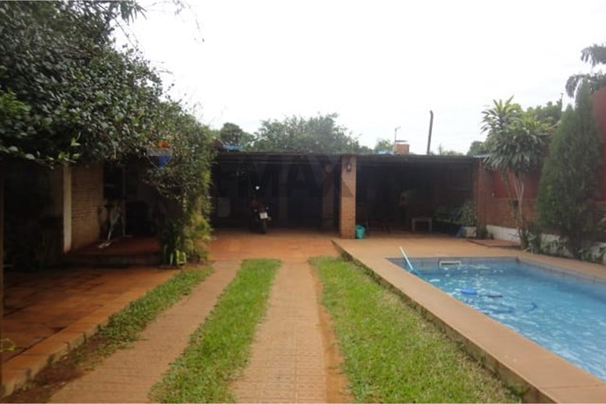 Casa — 1 dorm. — Guazú Virá — 2/3