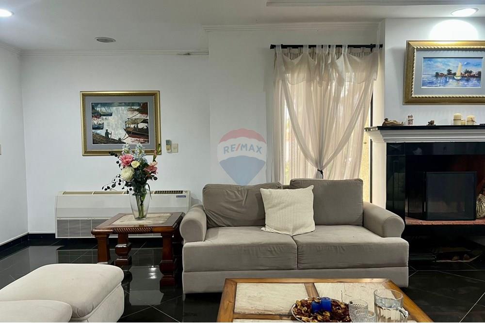 Casa — 6 dorm. — Zárate Isla — 3/5