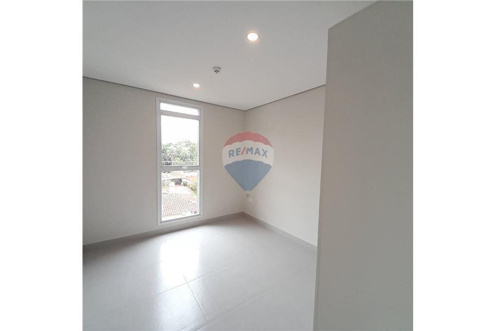 Departamento — 1 dorm. — Fernando De La Mora — 4/5