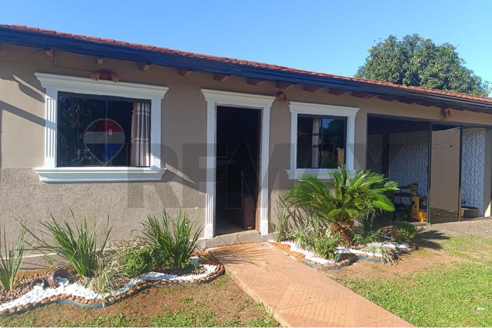 Casa — 2 dorm. — San Juan — 5/5