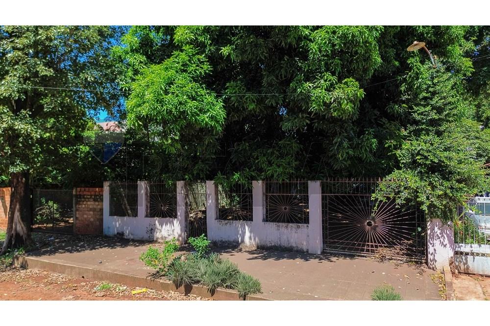 Casa — 4 dorm. — Ciudad Del Este — 2/5