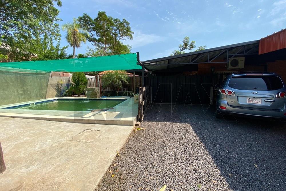 Casa — 2 dorm. — Corumba Kue - Universo — 4/5