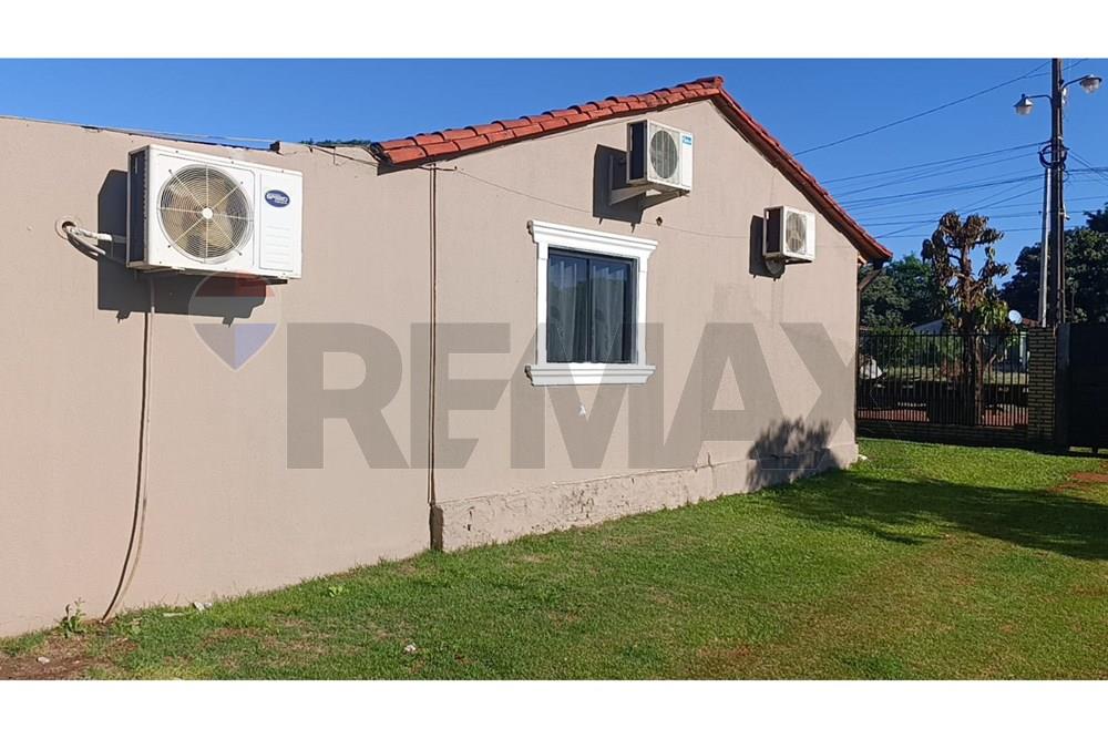 Casa — 2 dorm. — San Juan — 4/5