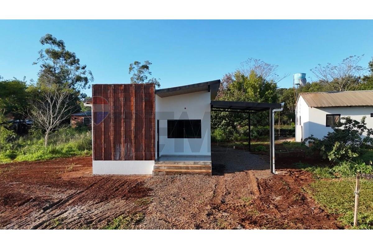 Casa — 2 dorm. — San Juan Del Paraná — 2/5