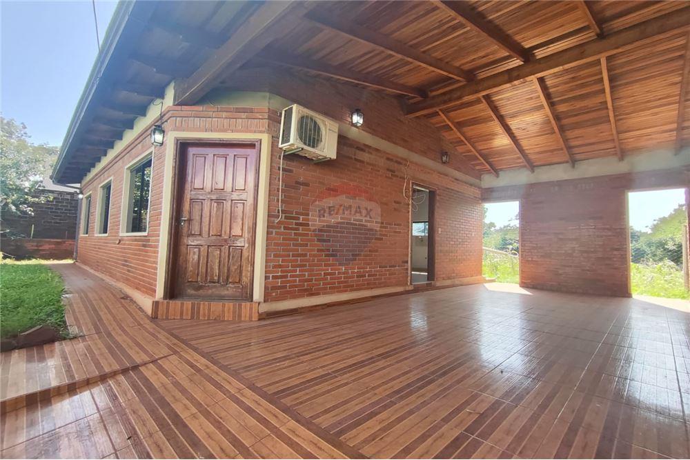 Casa — 3 dorm. — Encarnación — 2/5