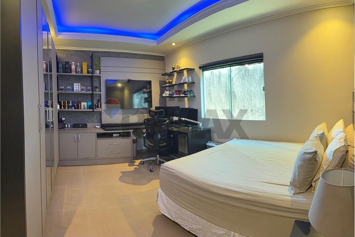 Casa — 4 dorm. — Trigal 3 — 5/5
