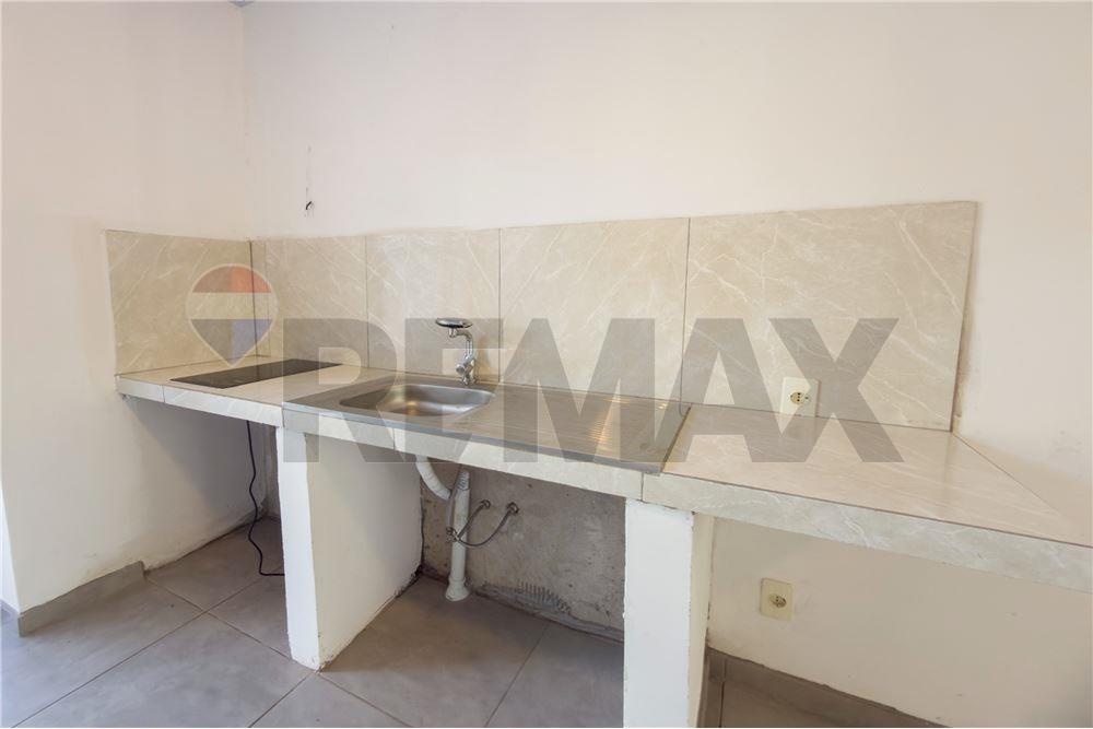 Ubicado a tan solo 200 metros de la Av. Luque–San Bernardino, en una zona tranquila y rodeada de naturaleza, este chalet — foto 3