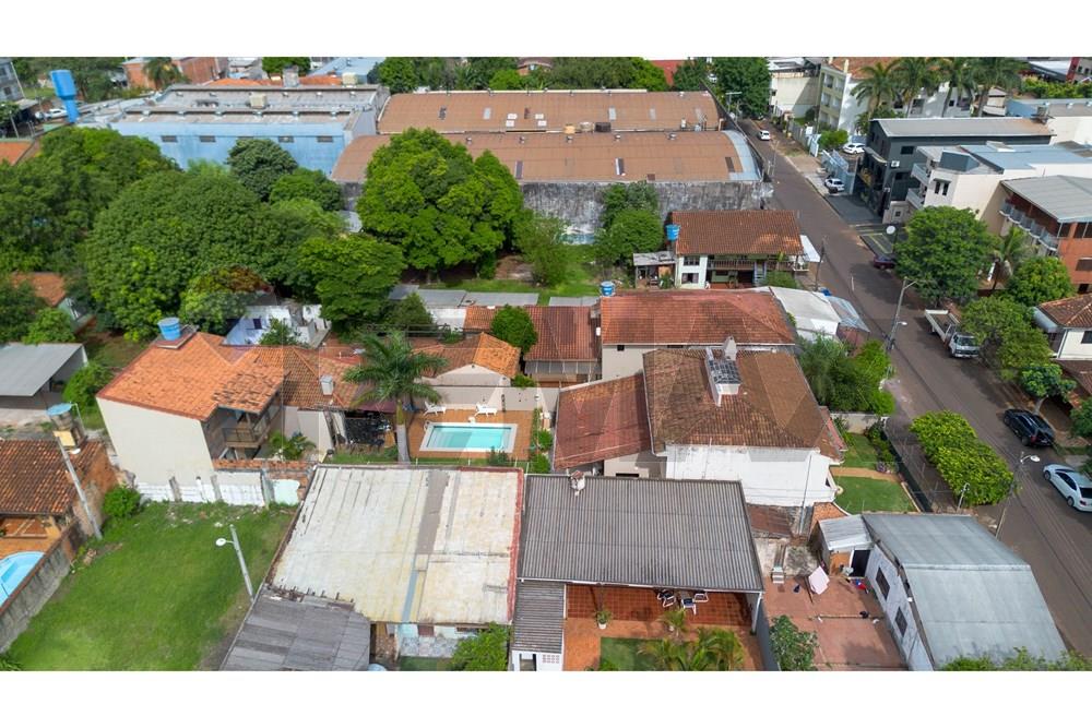 Casa — 8 dorm. — Ciudad Del Este — 5/5