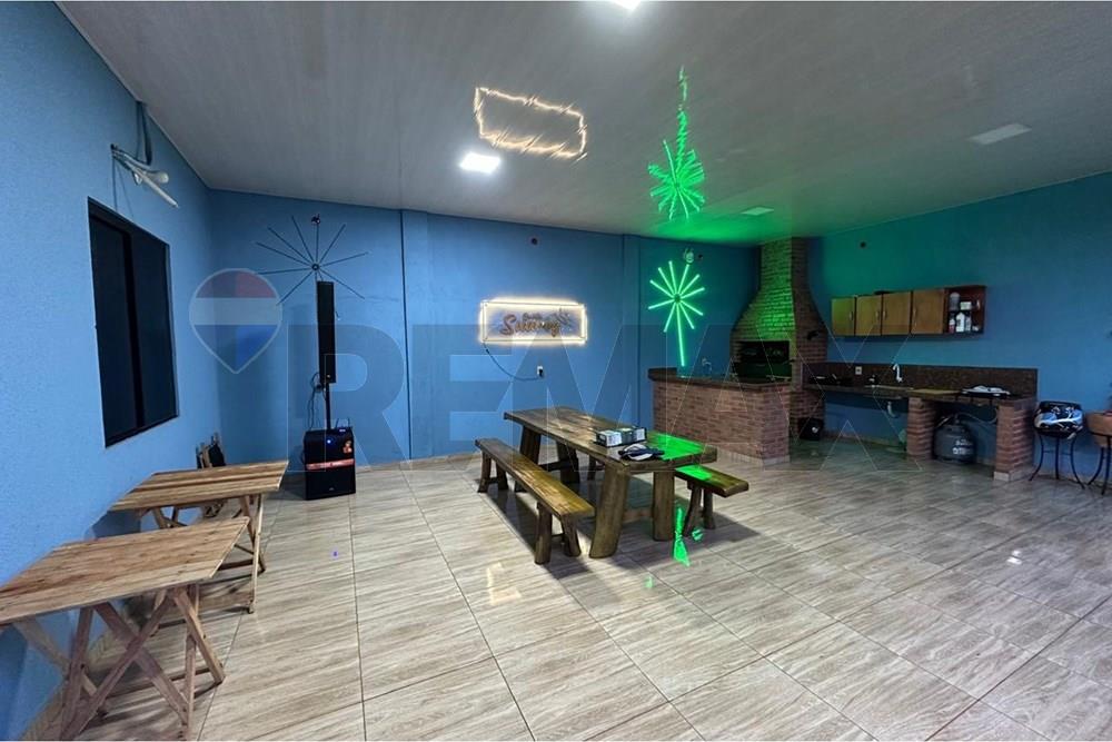 Casa — 2 dorm. — Acaray — 5/5