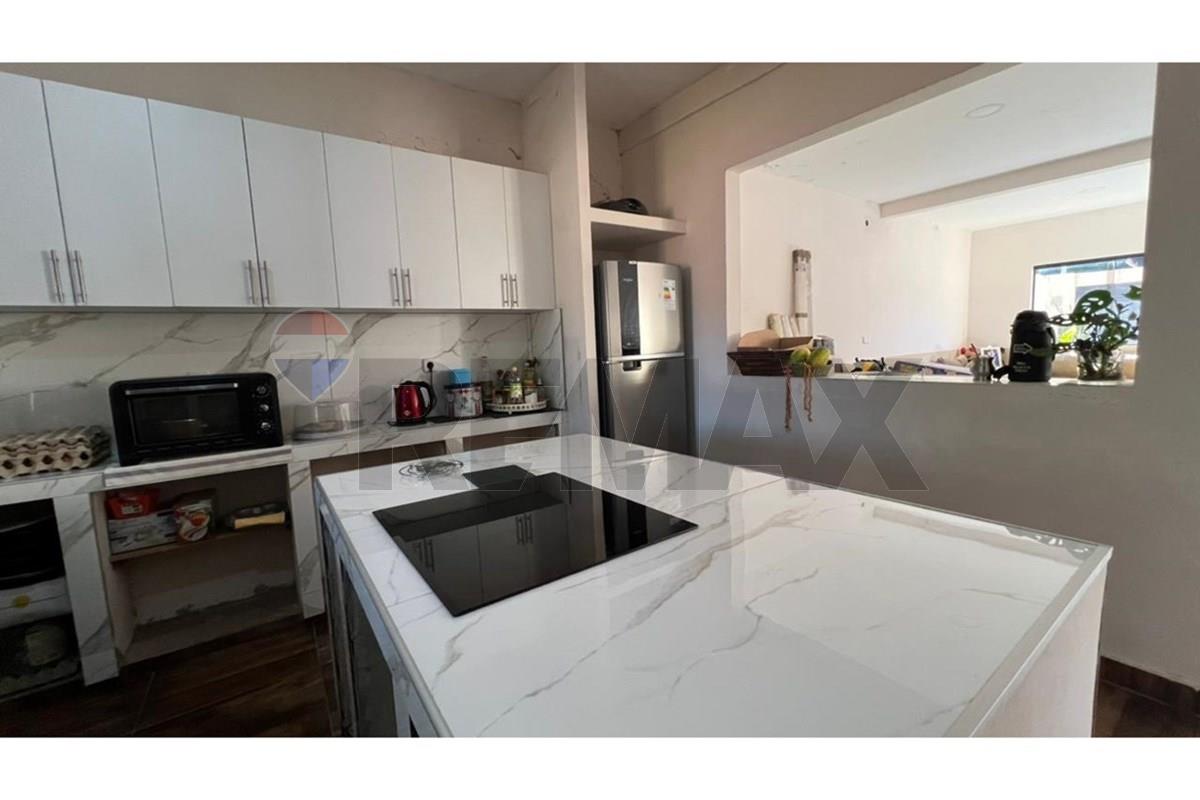 Casa — 2 dorm. — Laurelty — 4/5