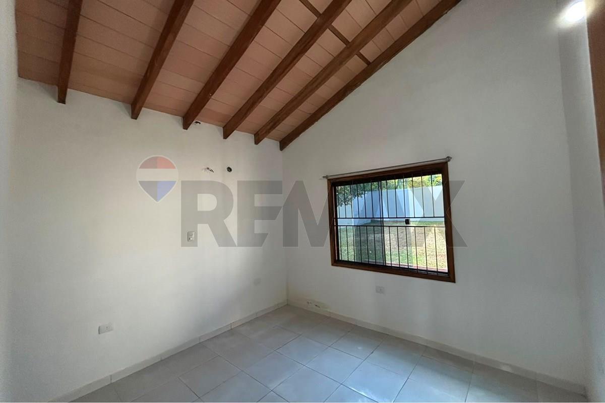 Casa — 2 dorm. — Capilla del Monte — 5/5