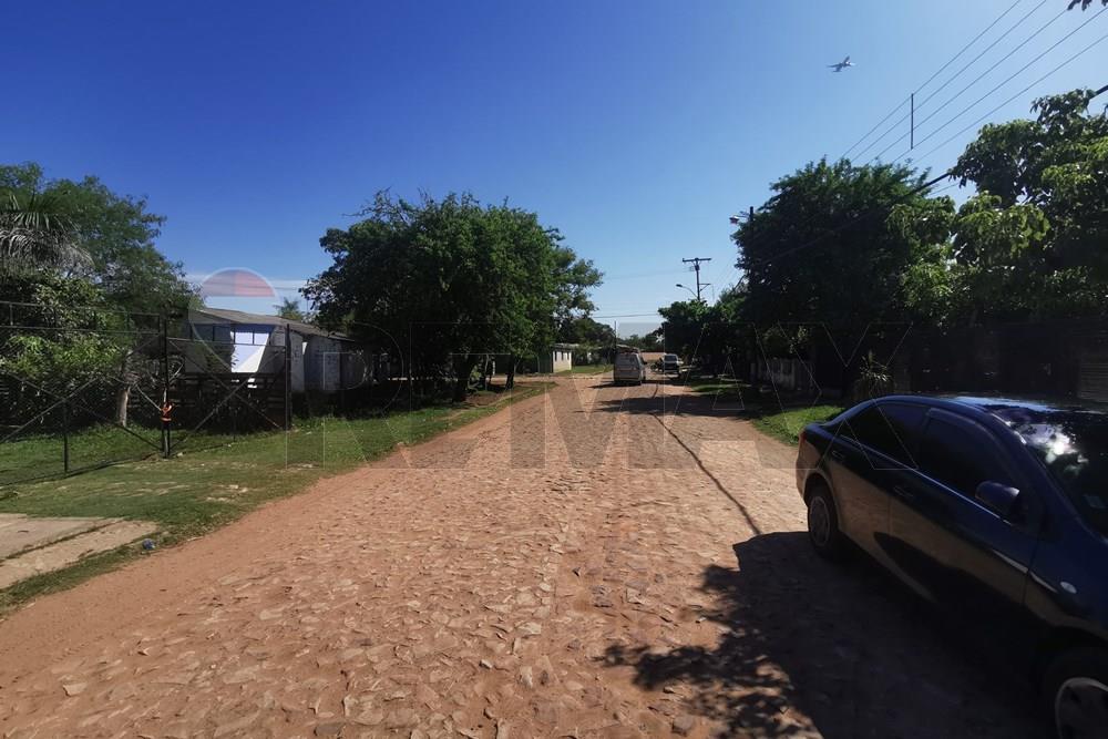 En venta una linda casa familiar, ubicada en una zona tranquila de Villa Jardin Limpio. — foto 2