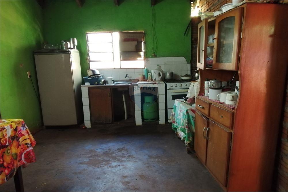 Casa — 2 dorm. — Encarnación — 4/5