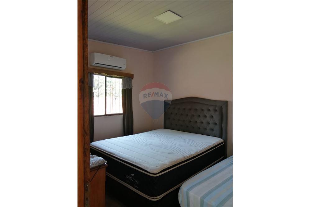 Casa — 3 dorm. — Encarnación — 4/5