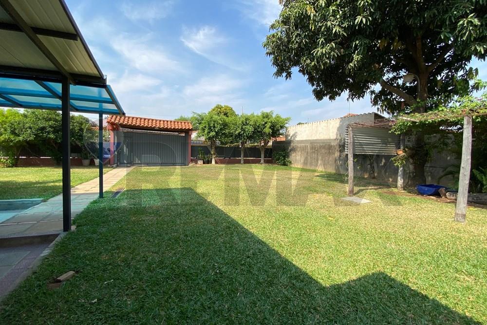 Casa — 2 dorm. — Corumba Kue - Universo — 5/5
