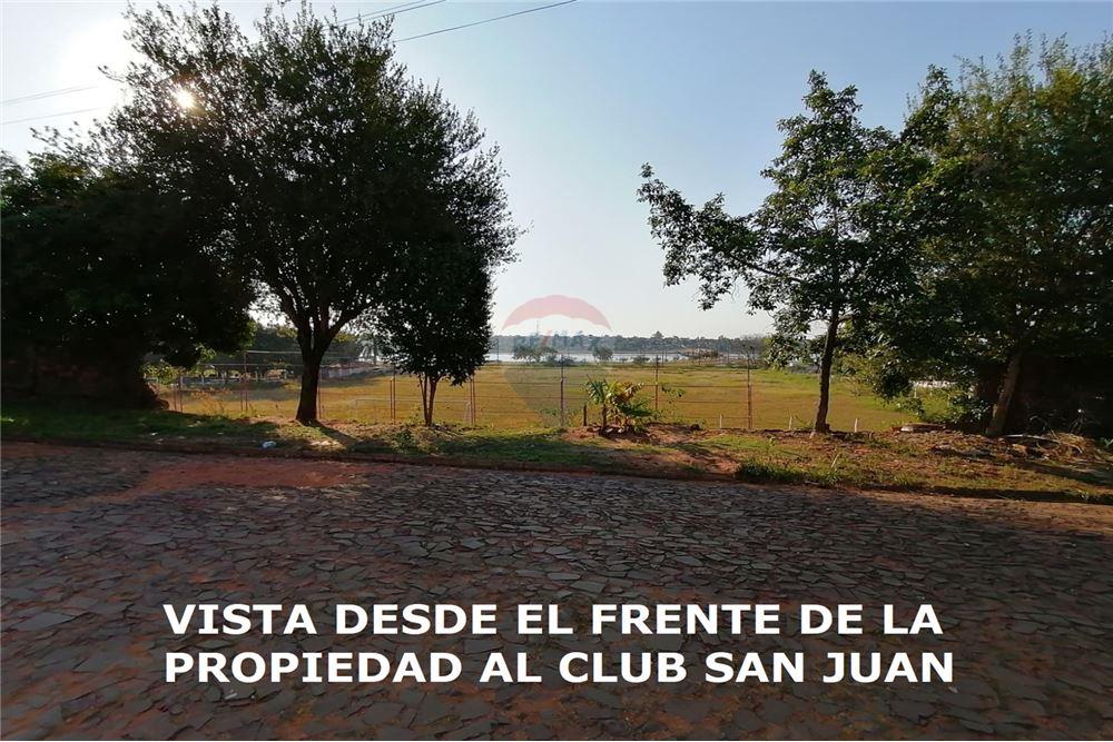 Casa — 2 dorm. — Encarnación — 3/5