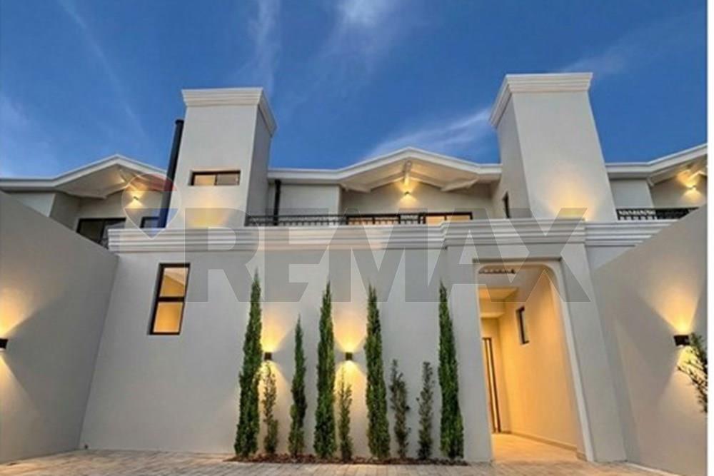 Duplex — 3 dorm. — Hernandarias — 1/5