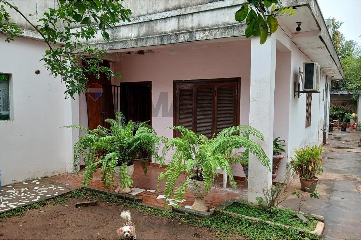 Casa — 3 dorm. — Reducto — 2/5