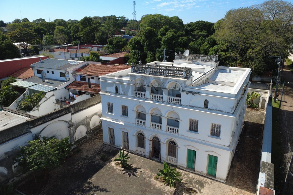 Casa — 5 dorm. — Mbachio II — 5/5
