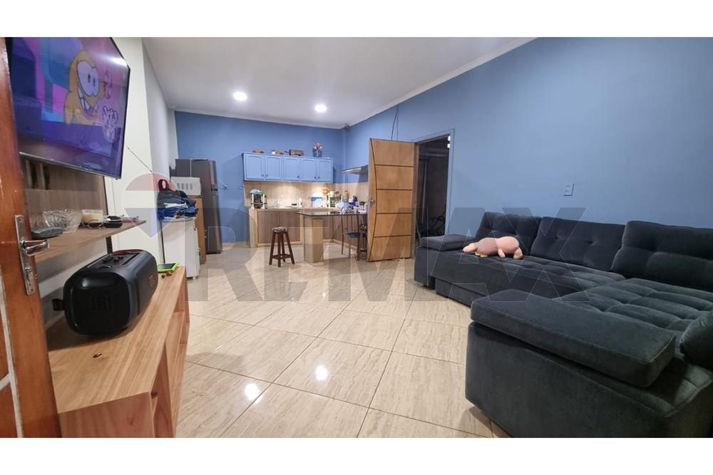 Casa — 3 dorm. — Hernandarias — 3/5